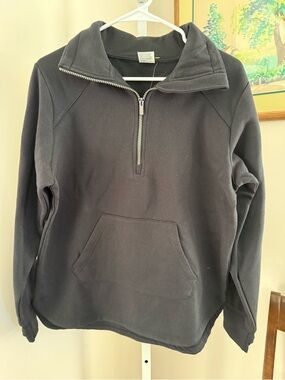 All In Motion Relaxed Fit 1/4 ZIP Sweatshirt. NWT. Size Small.